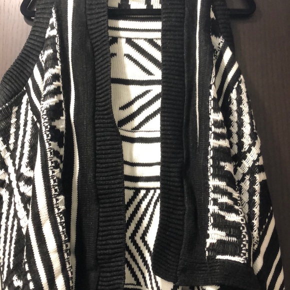 Express Vest NWOT - Picture 2 of 4